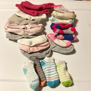 22 Pairs of Socks 12-24 Months